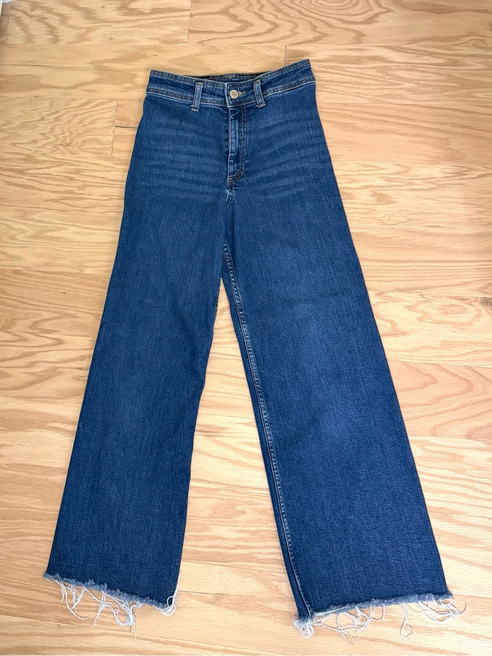 Zara Dark Blue High-Rise Wide Leg Jeans with Raw Hem Size 6 Like New